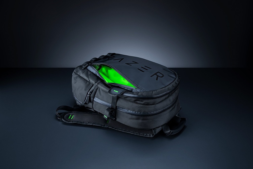 Mochila Razer Rogue 16 V3 - para laptop 16", Exterior resistente al agua y al desgarro, negro  RC81-03640101-0000