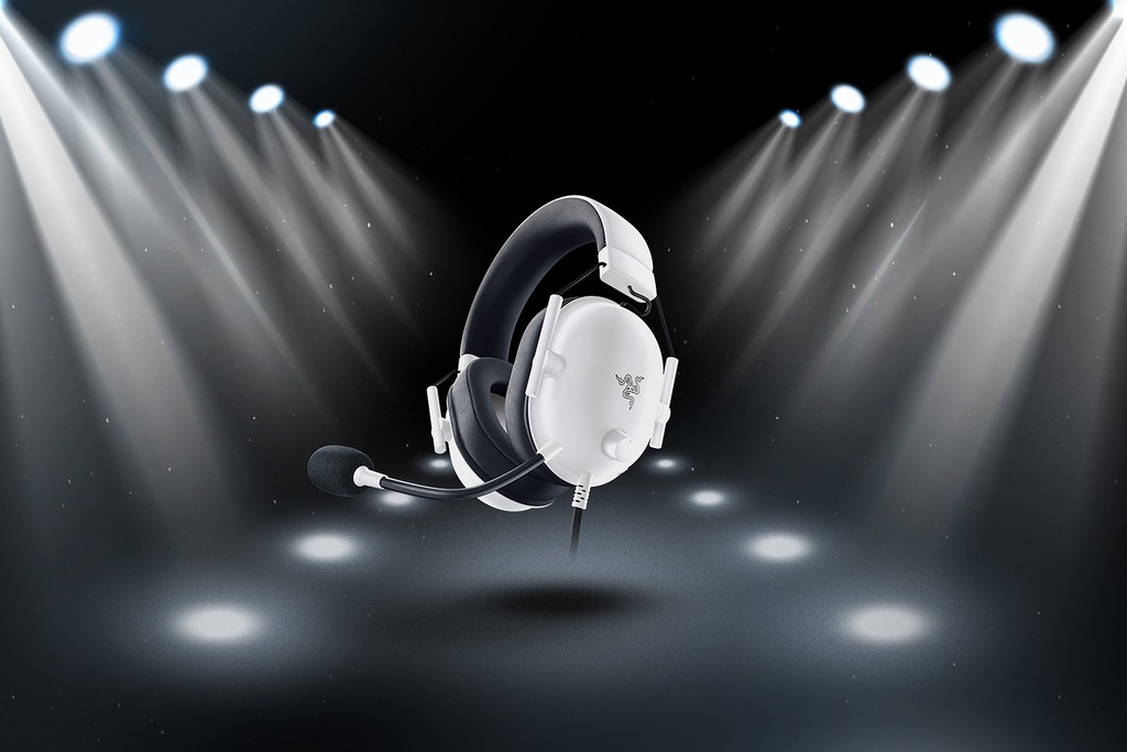 Auricular Razer BlackShark V2 X-Wired - Audífono alámbrico gamer, sonido envolvente 7.1, micrófono hyperclear cardioid, 3.5mm, PC, Xbox, PS4, Nintendo Switch, Color Blanco. RZ04-03240700-R3U1