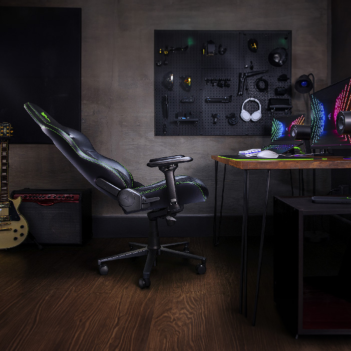 Silla para Gamers Razer Enki X - Reposabrazo Ajustable 2D, Arcos Lumbares Integrados, Cuero Sintetico Duradero Y De Doble Textura, Reclinación ajustable de 152º, Color: Negro. RZ38-03880700-R3U1