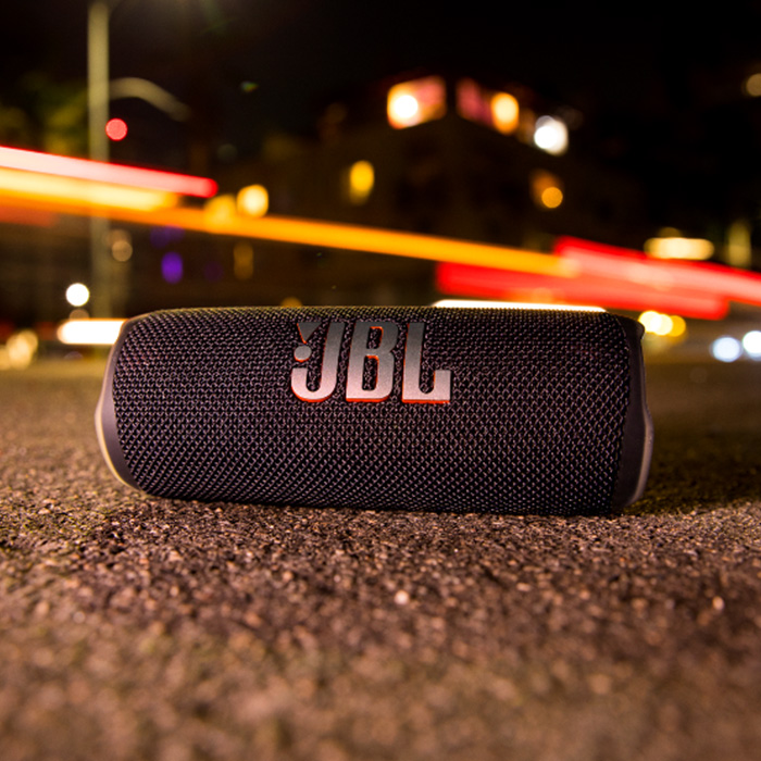 Bocinas JBL FLIP 6 - Altavoces portable resistente al agua y Polvo, Bluetooth 5.1, 30W RMS, 12 horas de batería, Certificacion IP67, Color Negro. JBLFLIP6BLKAM