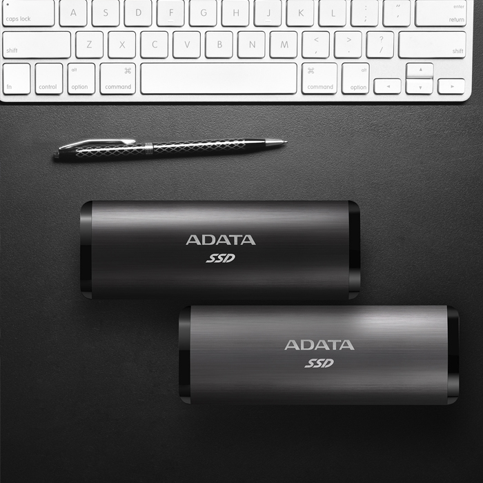 SSD Externo Adata SE760, 1TB, USB-C, Lectura 1000 MB/s, Escritura 800MB/s, Negro ASE760-1TU32G2-CBK