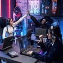 Laptop Asus ROG Strix G1814, Pantalla 18" (2560 x 1600, WQXGA), i9 14900HX, 32GB RAM DDR5, 1TB SSD, Gráficos NVIDIA® GeForce RTX™ 4060 8GB 240hz, Webcam, BT, Windows 11 Home en Inglés, Color Negro/Gris. G814JVR-IS96