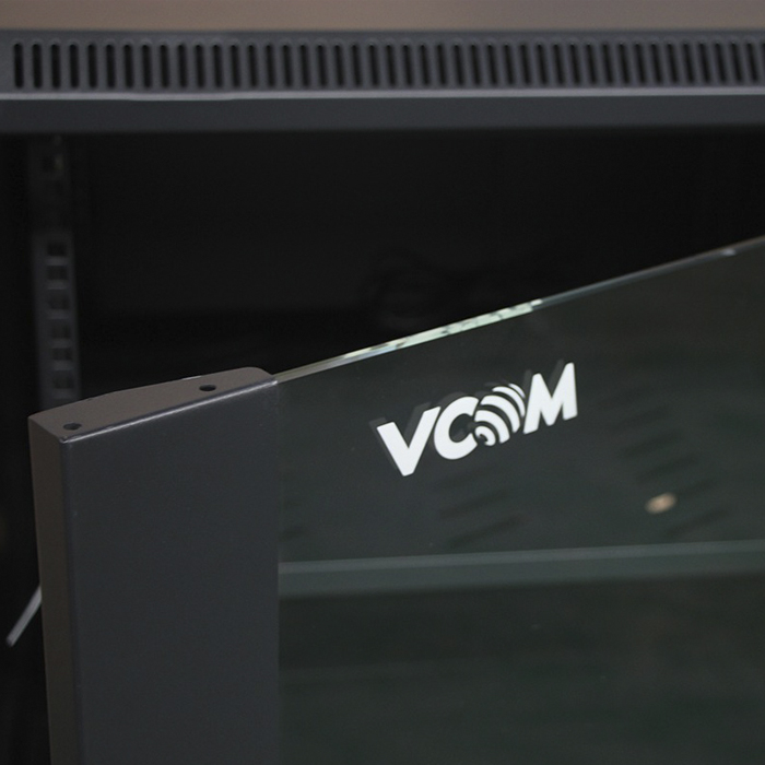Gabinete de Torre VCOM D1242 Rack 42U -Puerta de vidrio, paneles laterales, abanico incluido, ancho 800 x profundidad 800 x altura 2000.